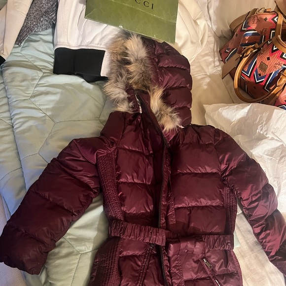 I am selling a Burberry full length jacket for a child. Child size 9-11 year old - Picture 2 of 5